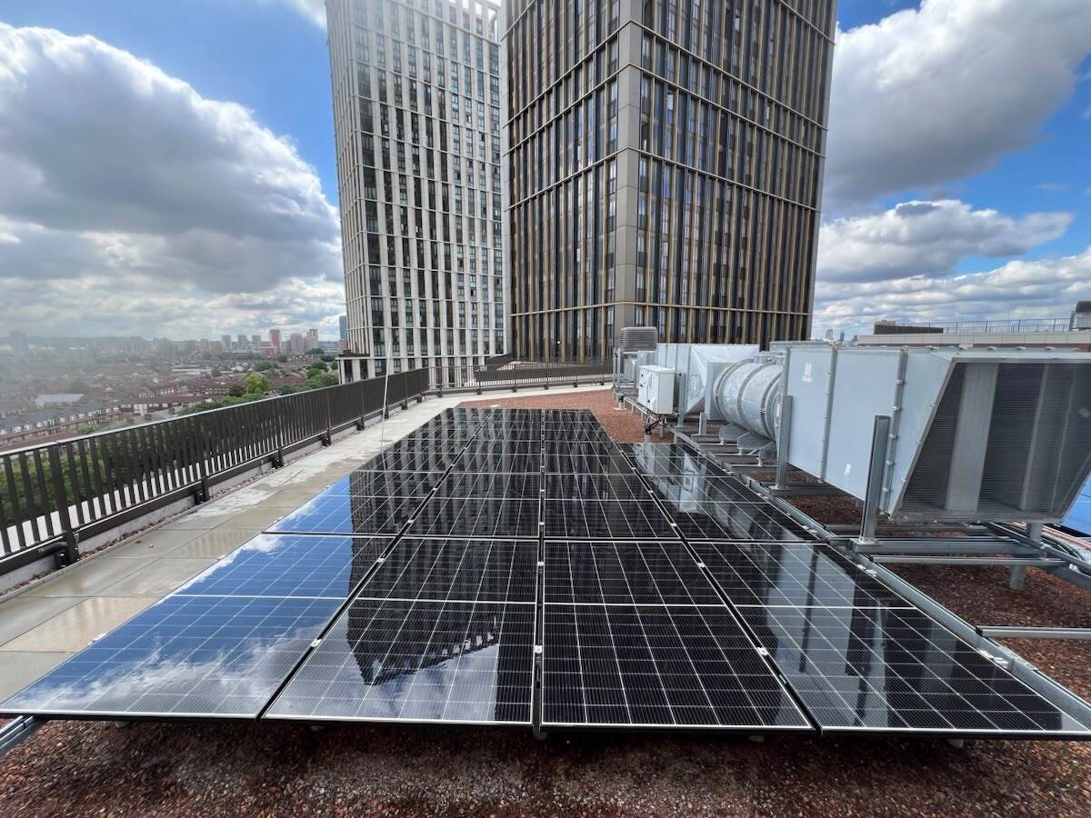Solar PV for Commercial High-Rise Buildings andGreen Roof Systems